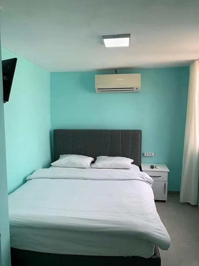 Kaki Hostel의 연락처